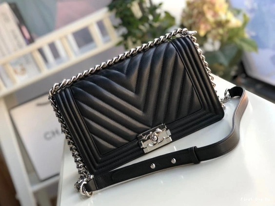First Bag Ru BOY BAG 25CM 20CM CHANEL 0717